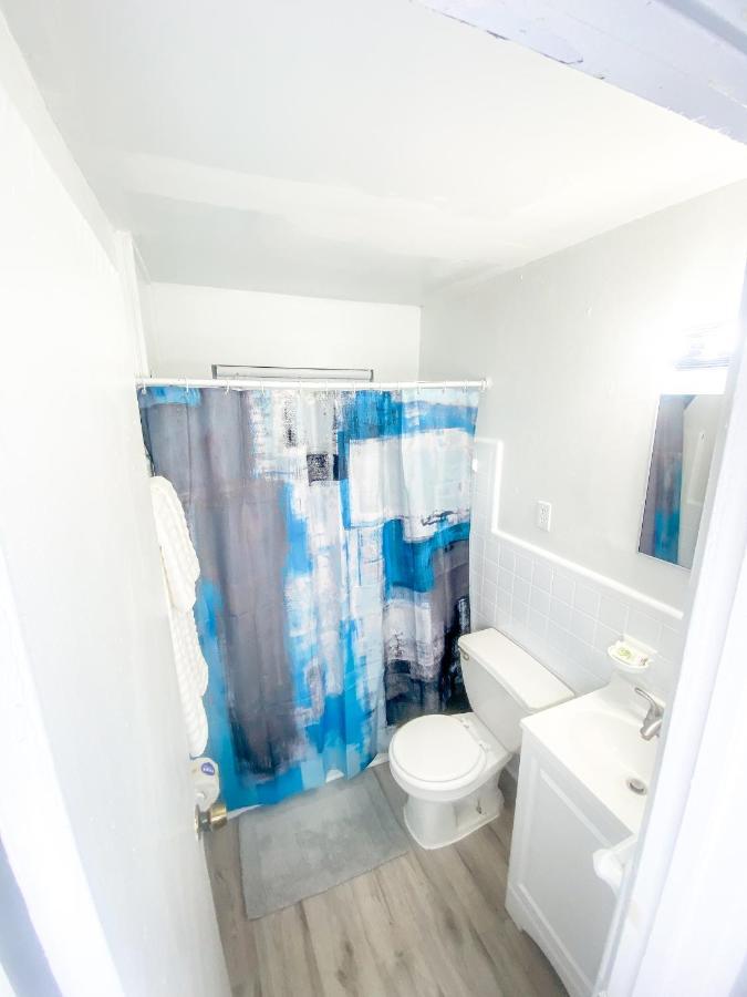 Uptown Inn & Suites Αγία Πετρούπολη Εξωτερικό φωτογραφία