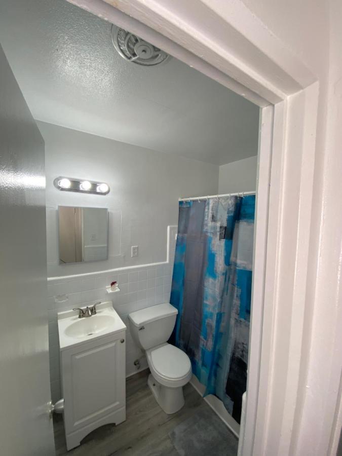 Uptown Inn & Suites Αγία Πετρούπολη Εξωτερικό φωτογραφία